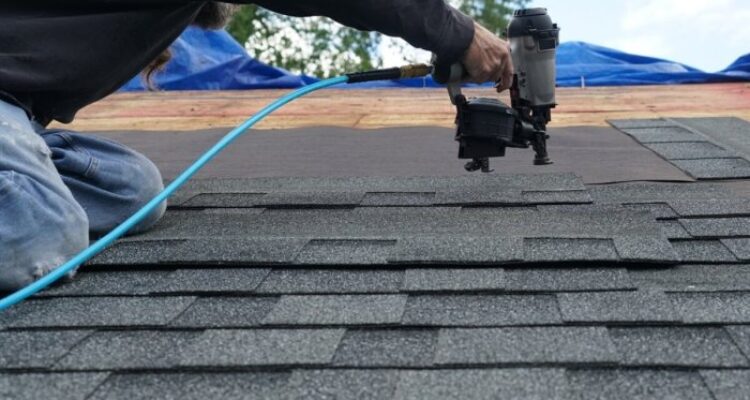 Questions to Ask a Roofing Contractor Before Hiring One